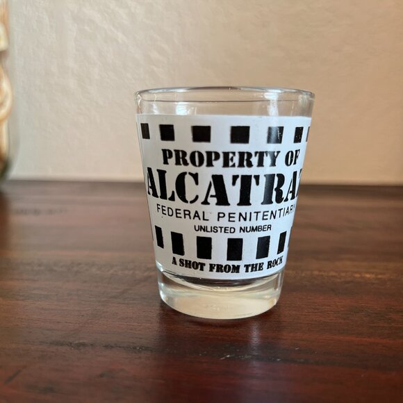 VTG Shot Glass Lot of 6 US Destinations Souvenirs New York Twin Towers Alcatraz - Picture 8 of 9